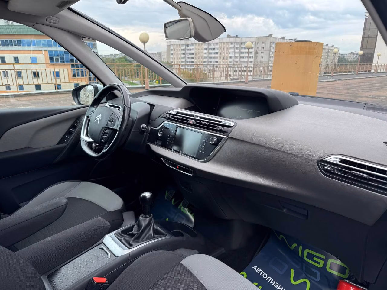 Citroen C4 Picasso фото 9