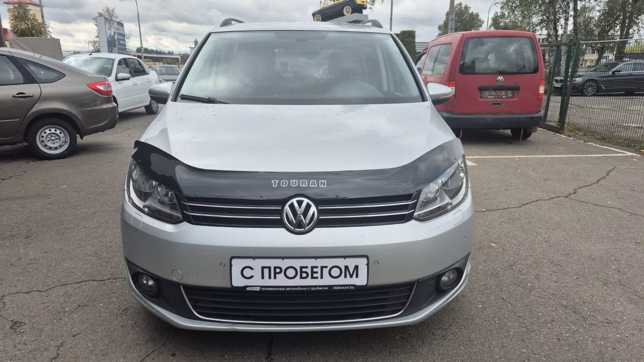 Volkswagen Touran фото 2