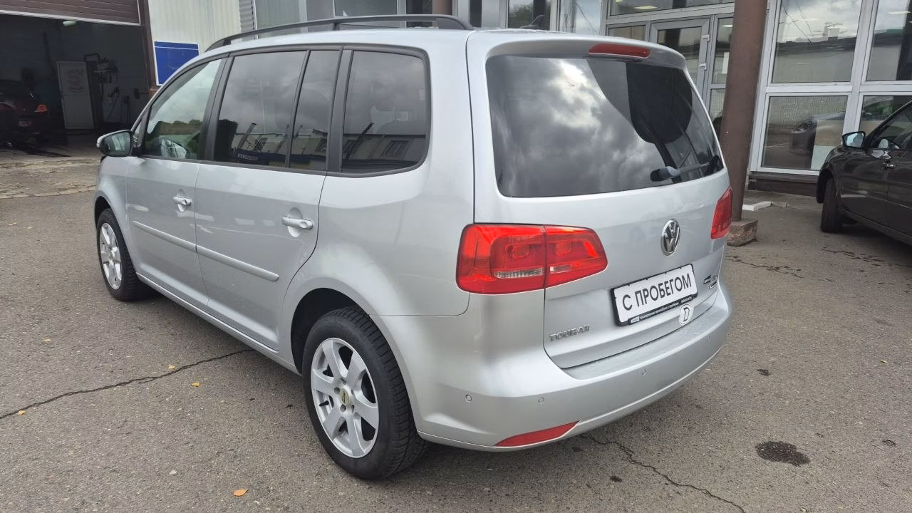 Volkswagen Touran фото 5