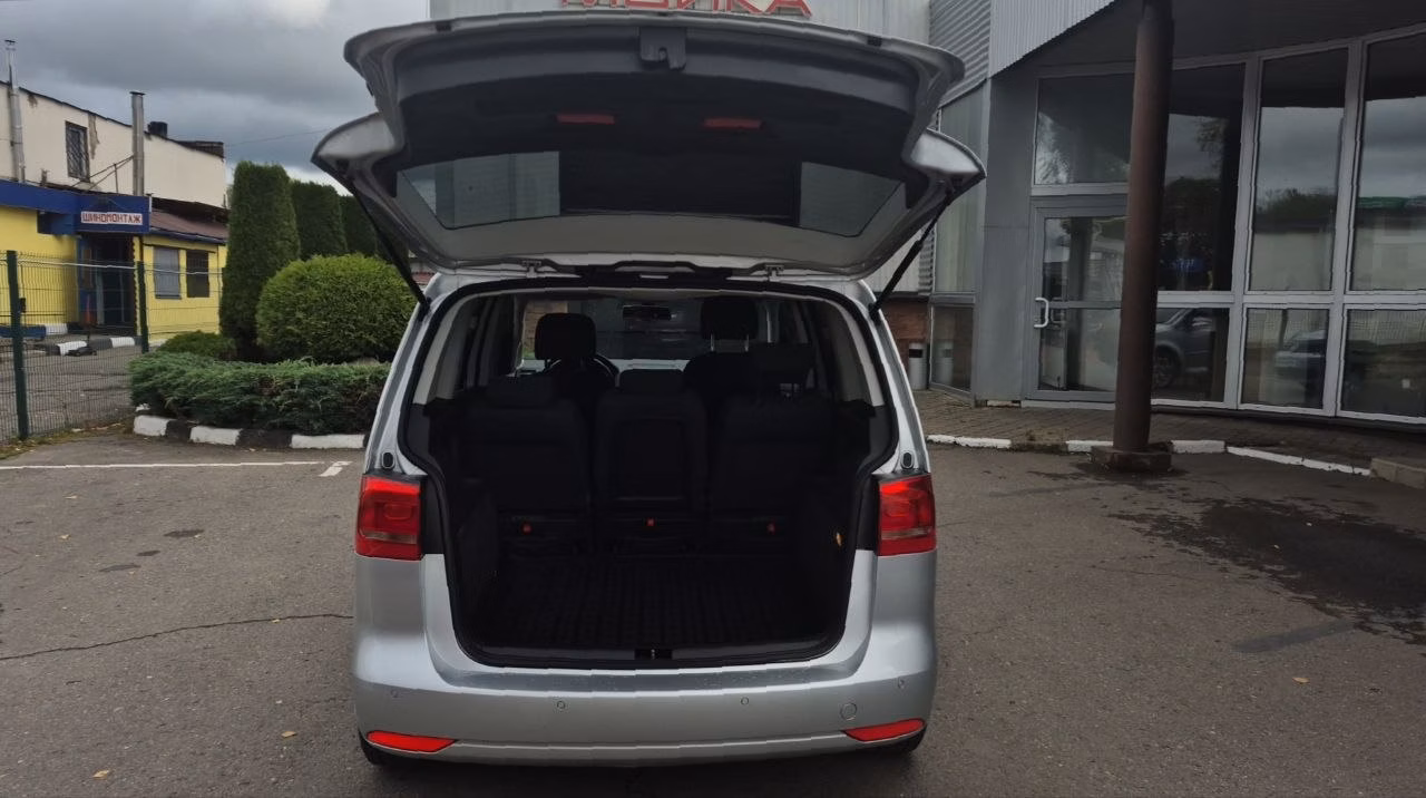 Volkswagen Touran фото 14