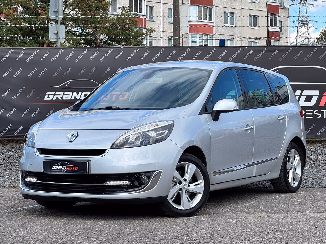 Renault Scenic фото 2