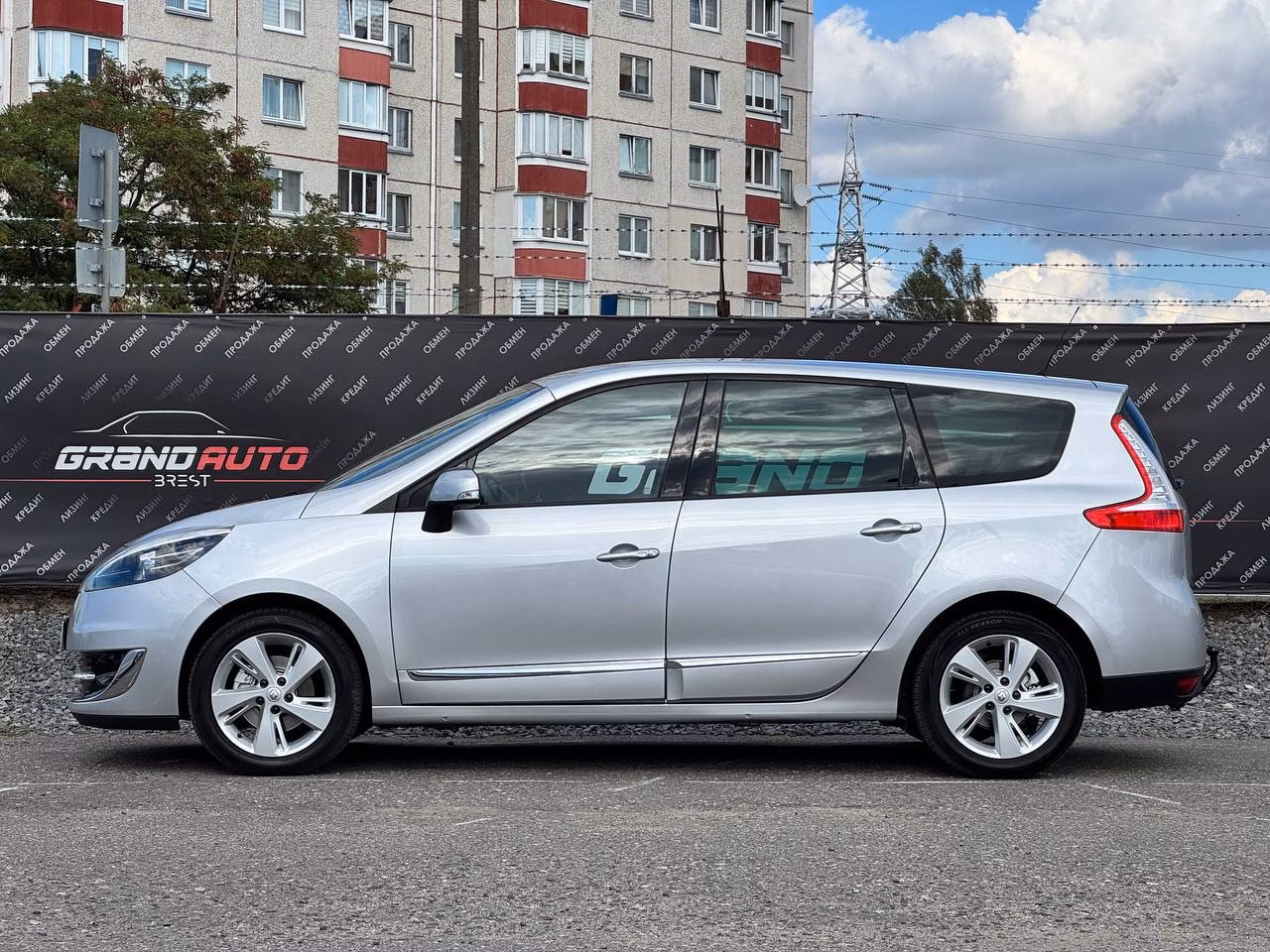 Renault Scenic фото 5