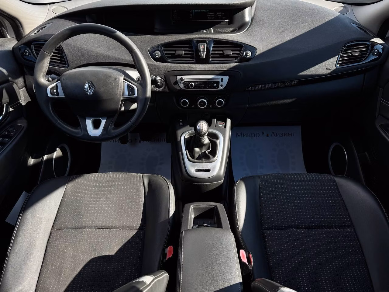 Renault Scenic фото 11