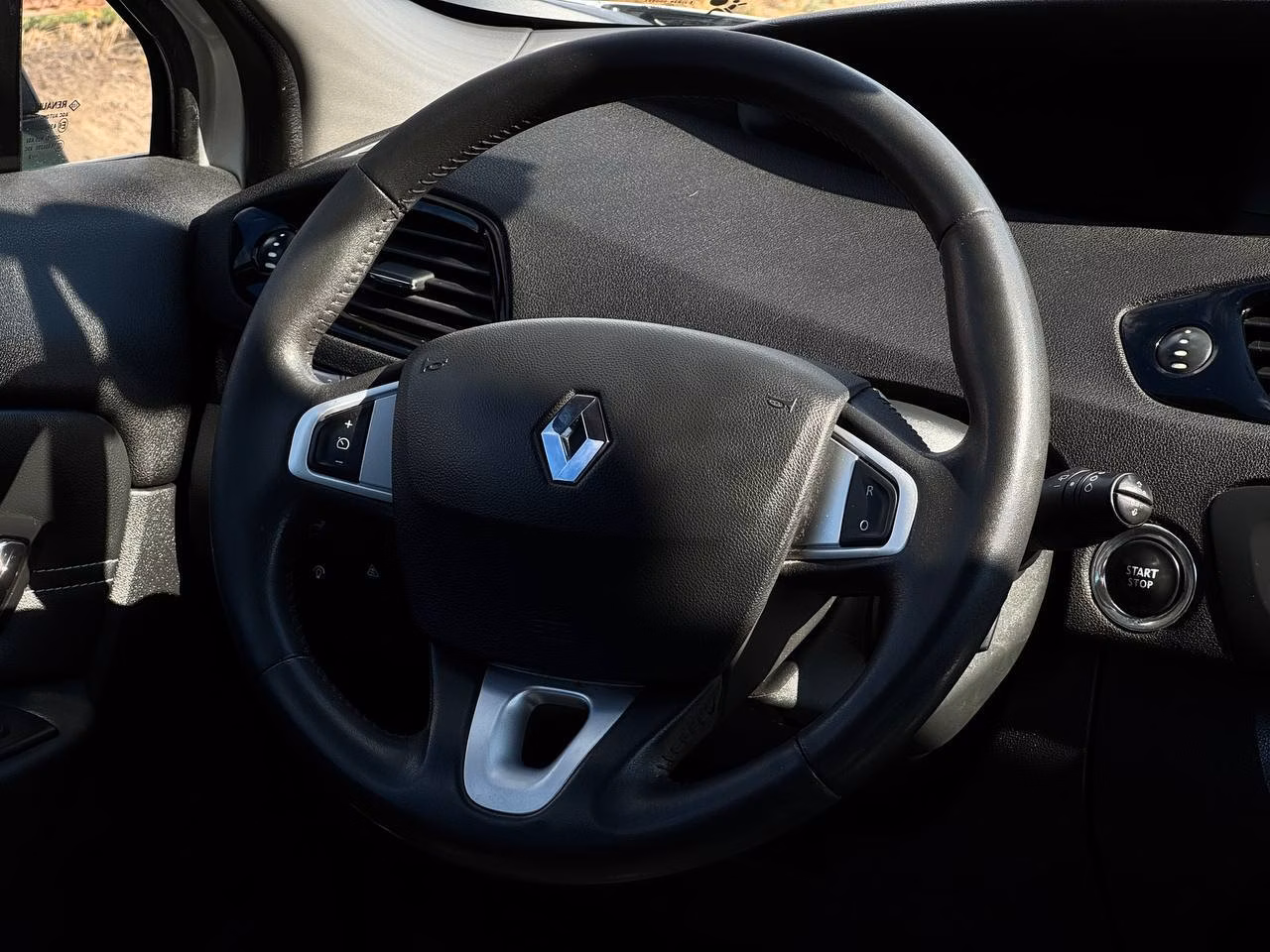 Renault Scenic фото 15