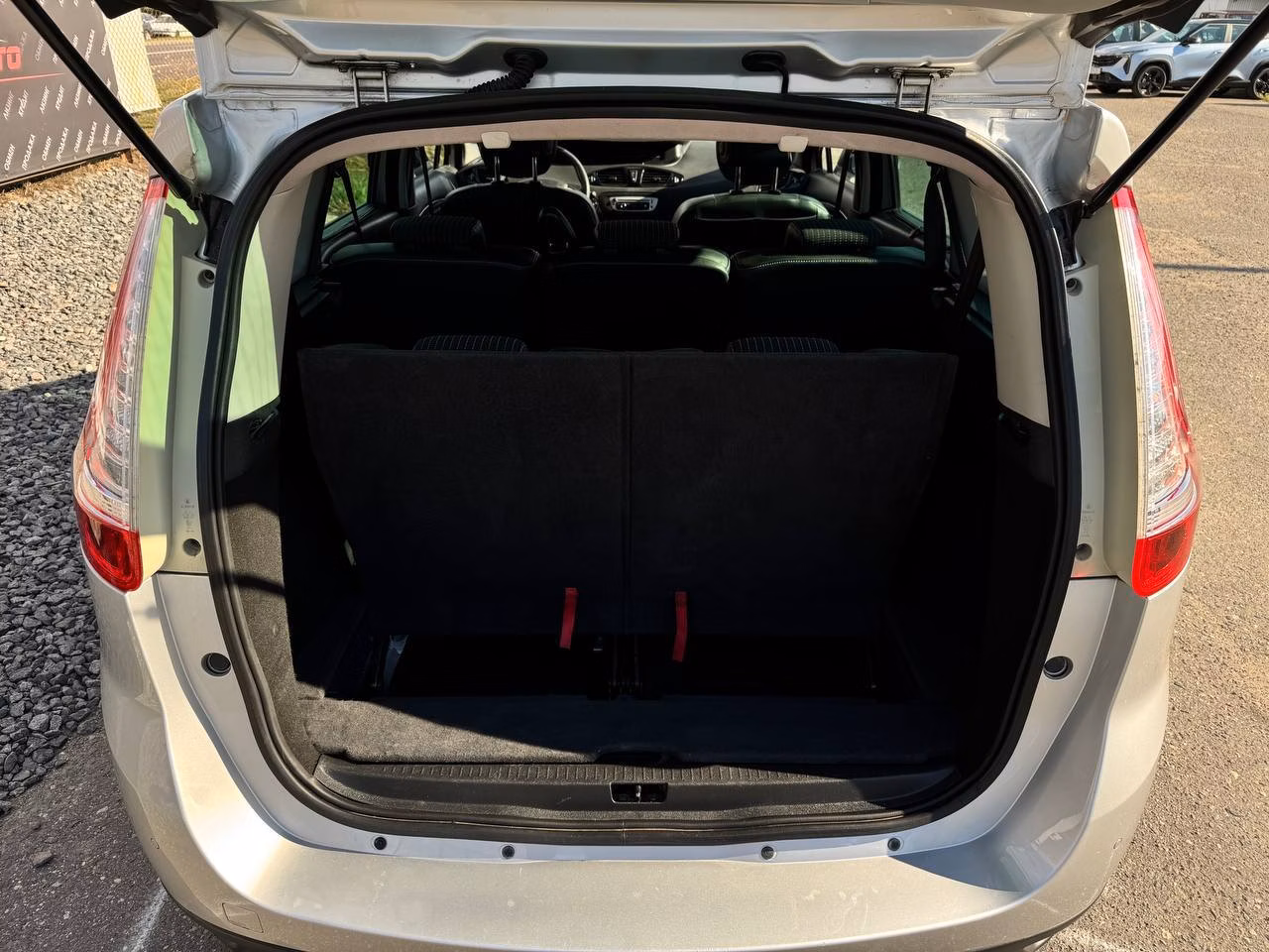 Renault Scenic фото 16