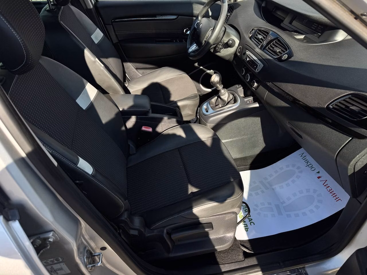 Renault Scenic фото 18