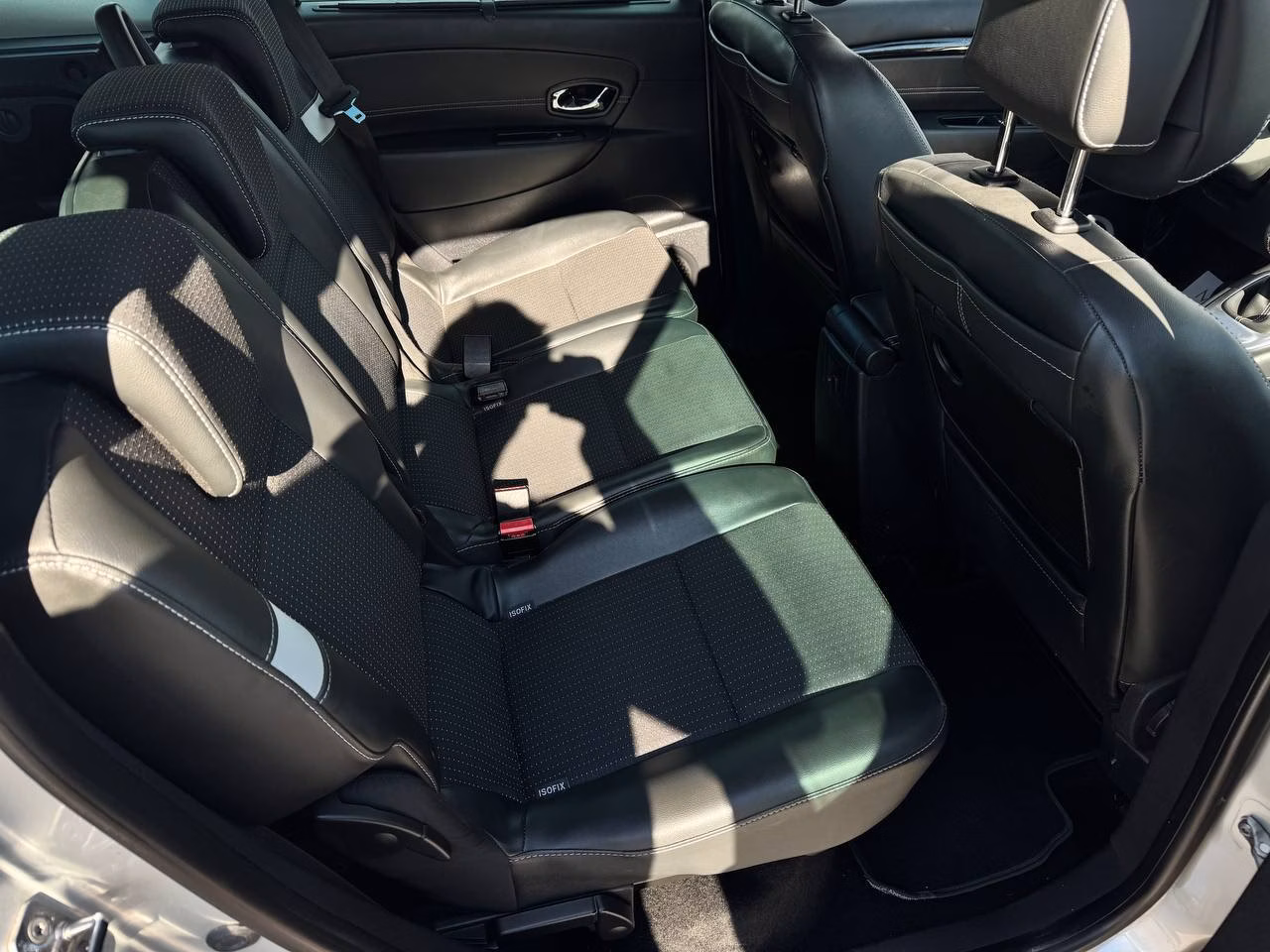Renault Scenic фото 19