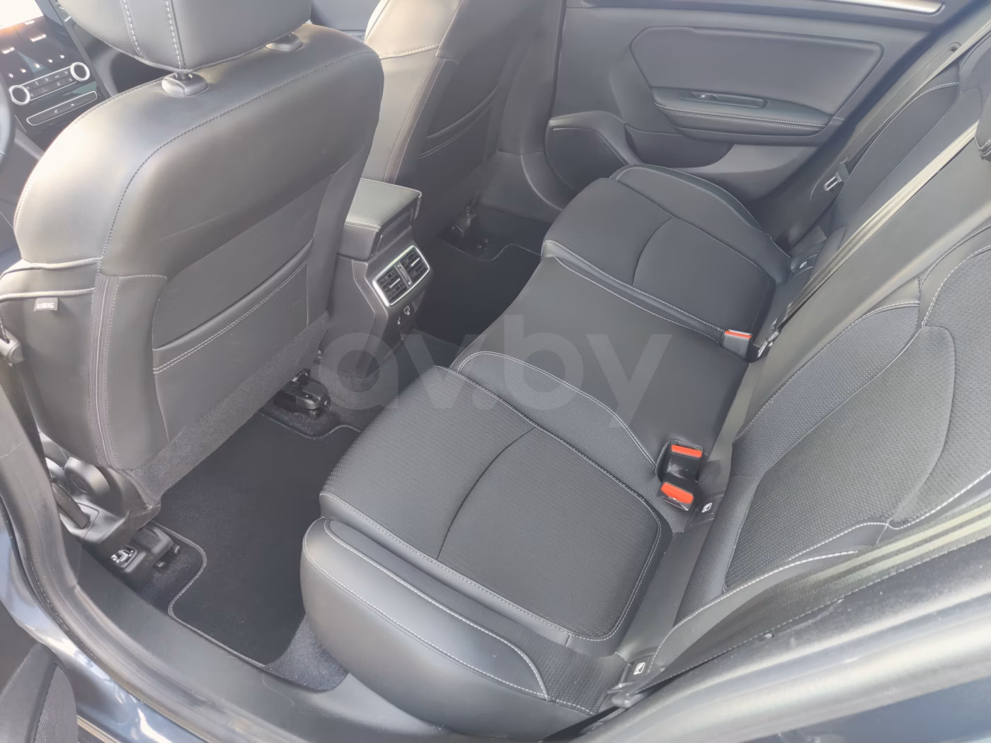 Renault Megane фото 11