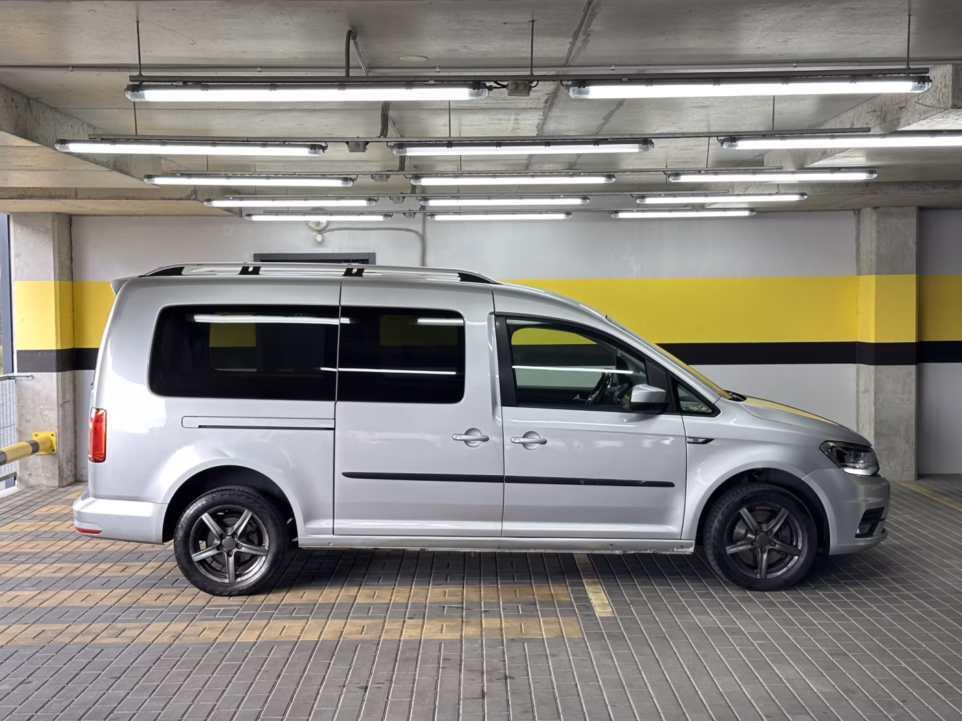 Volkswagen Caddy MAXI фото 8