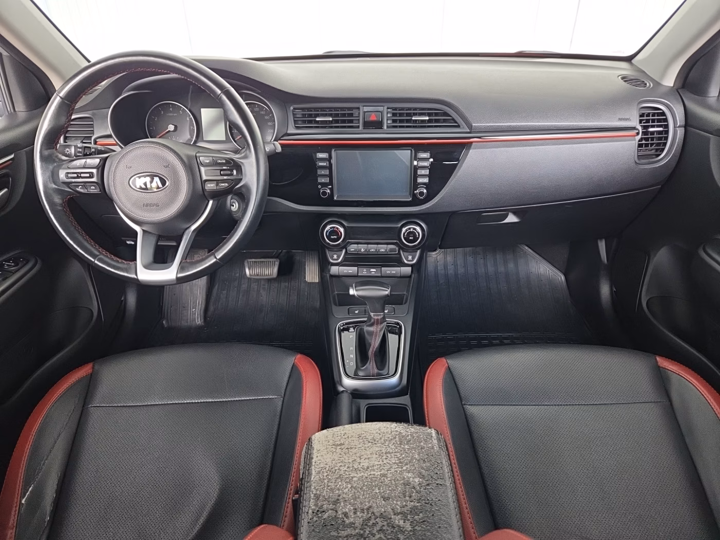 Kia Rio фото 10