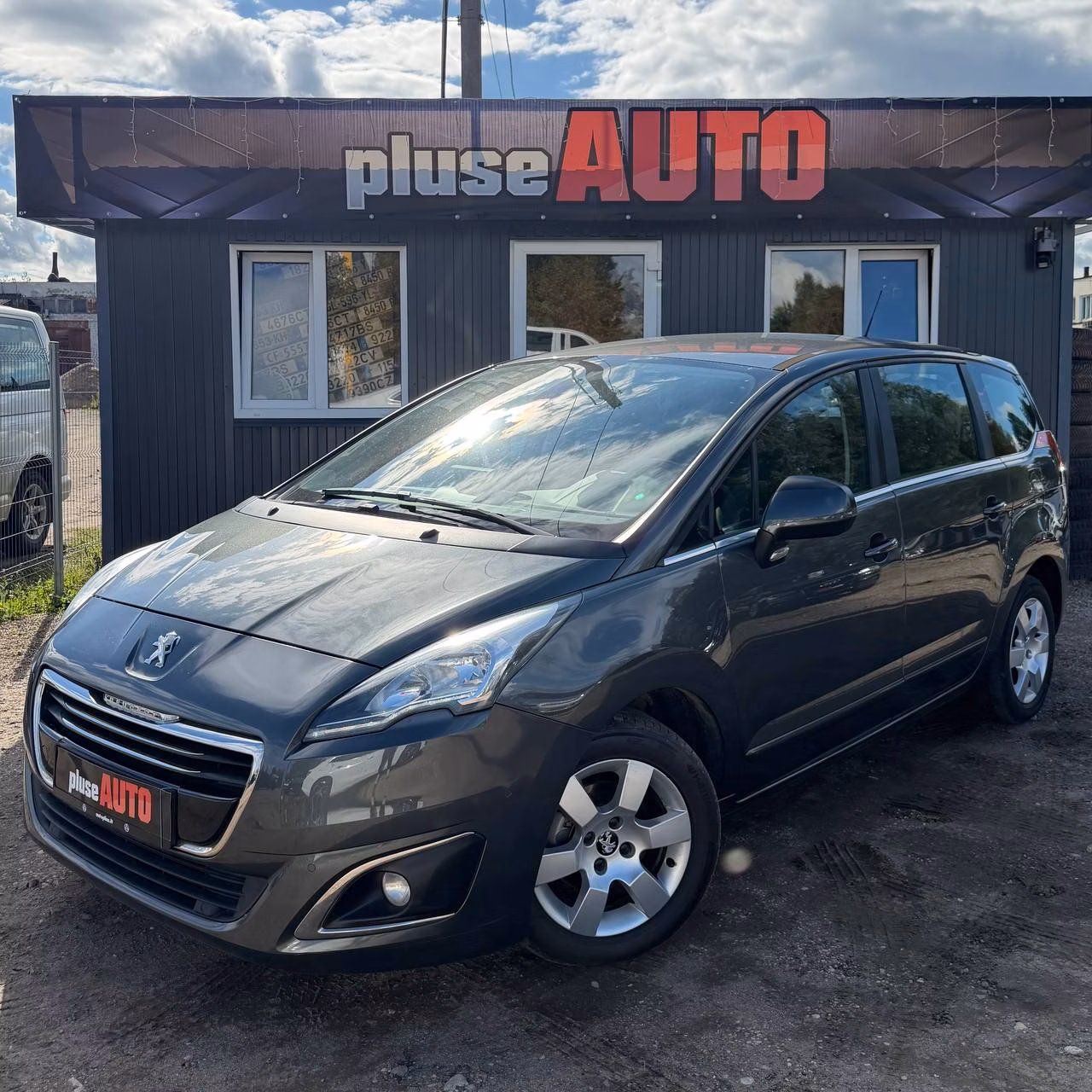 Peugeot 5008