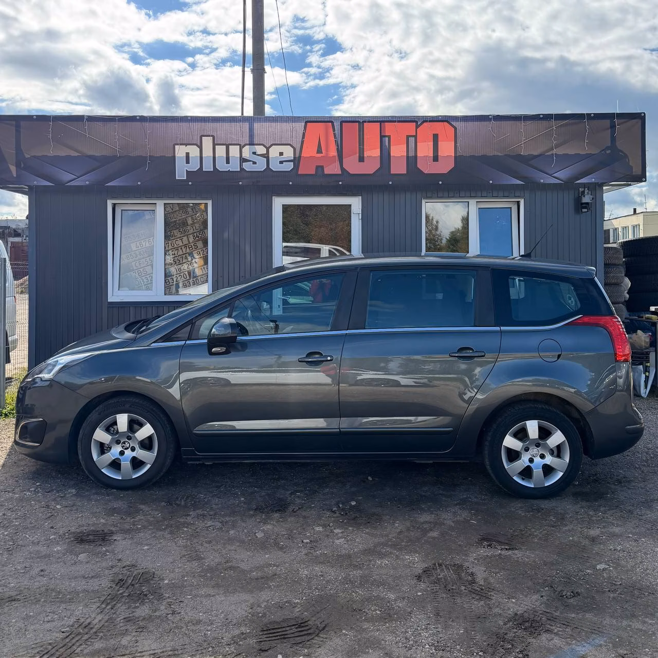 Peugeot 5008 фото 7