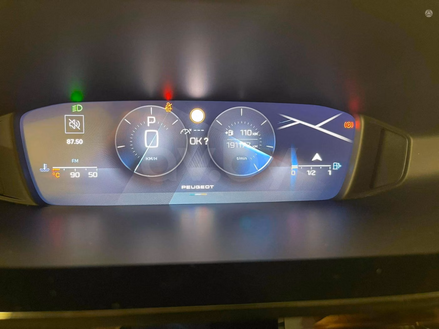 Peugeot 308 фото 8