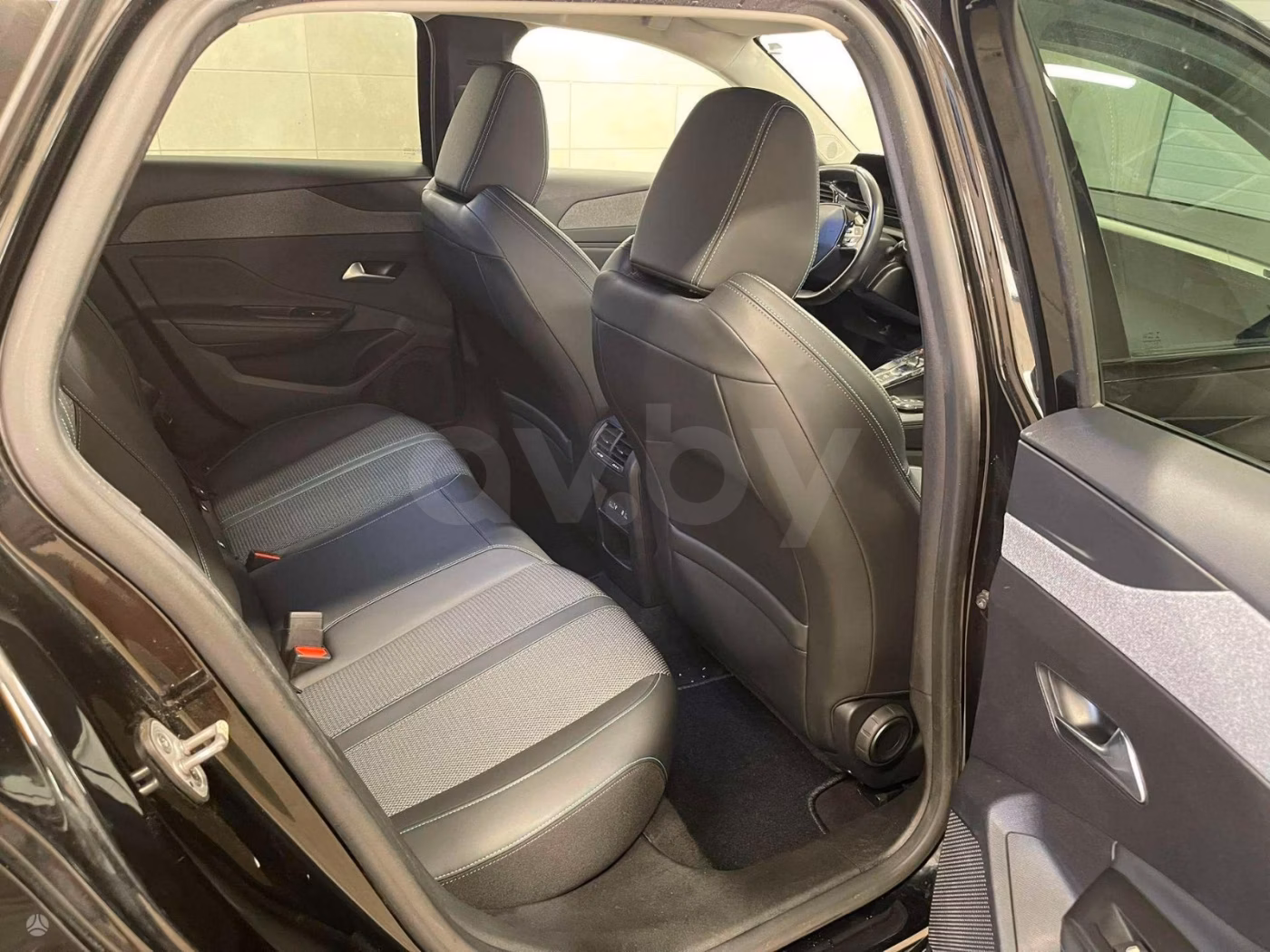 Peugeot 308 фото 11