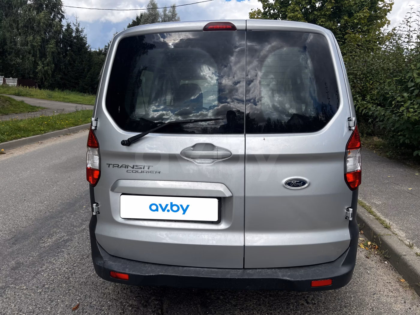 Ford Transit Courier фото 2