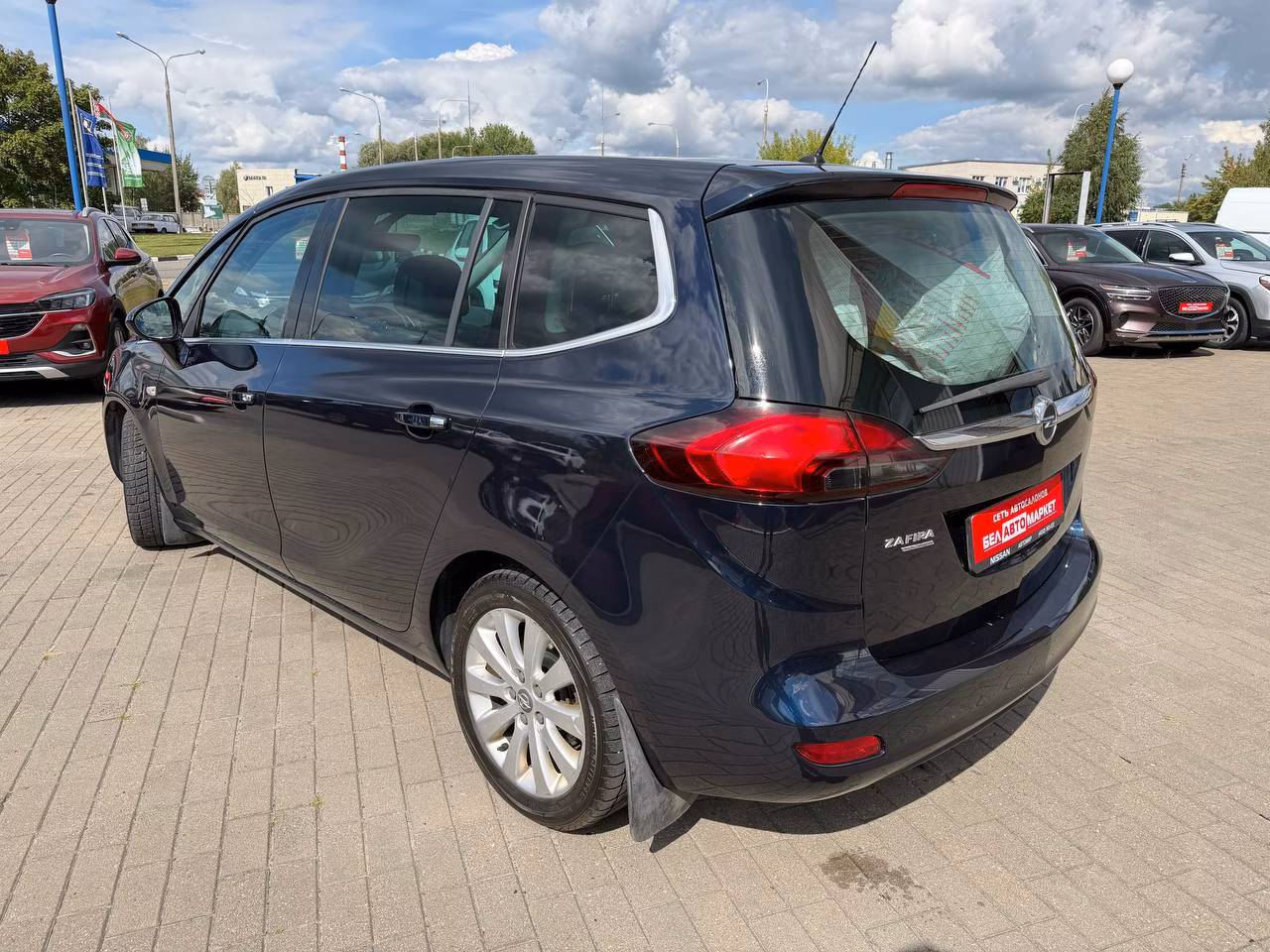 Opel Zafira фото 3