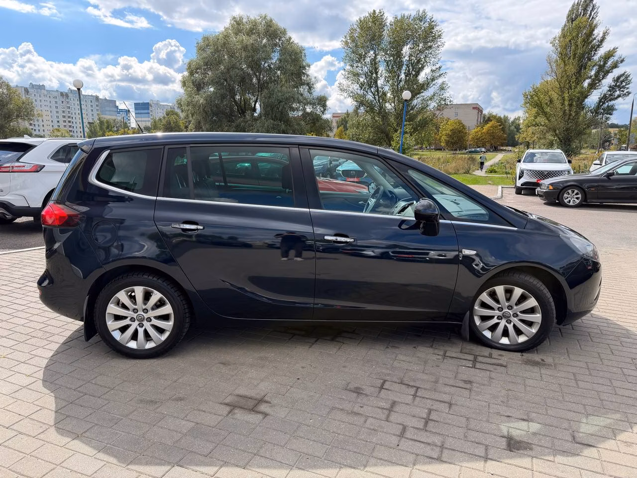 Opel Zafira фото 6