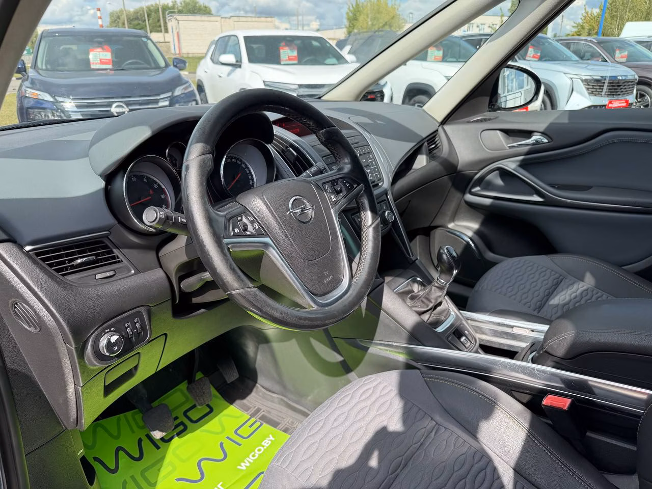 Opel Zafira фото 9