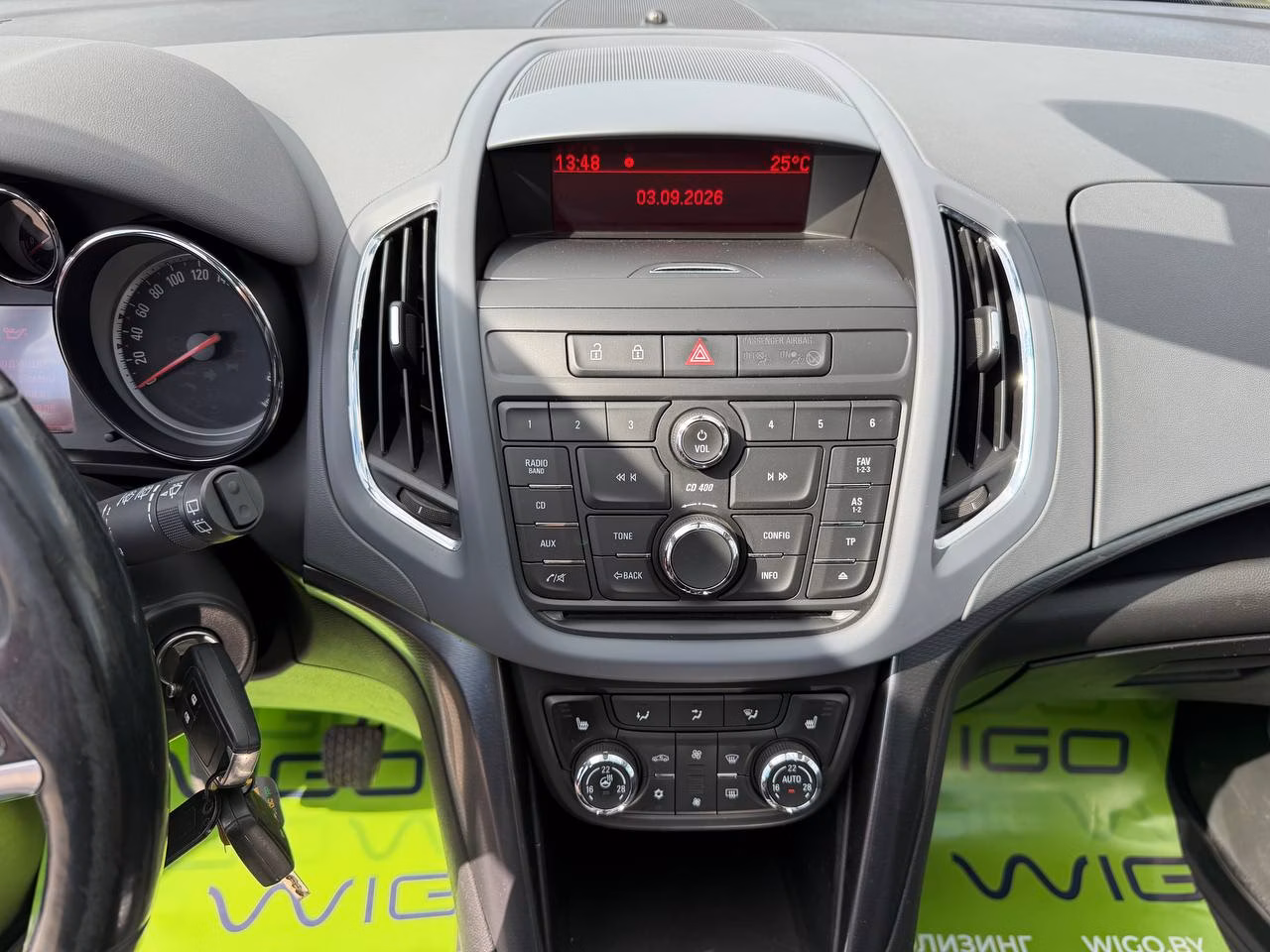 Opel Zafira фото 12
