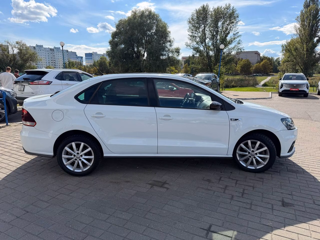 Volkswagen Polo Sedan фото 3
