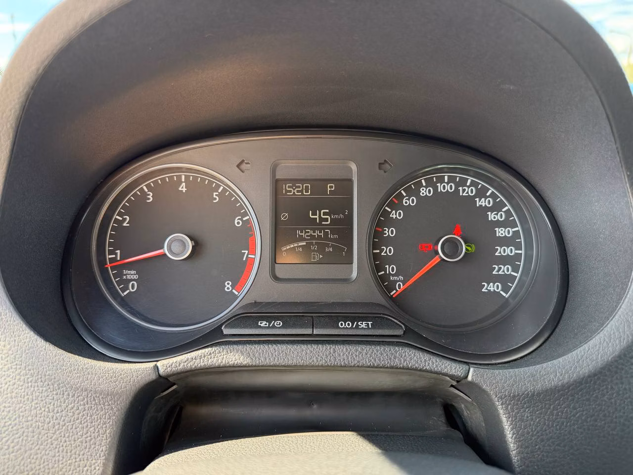 Volkswagen Polo Sedan фото 11