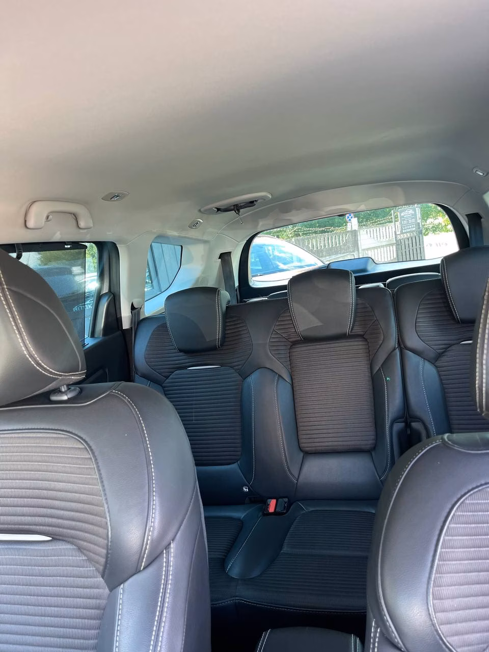 Renault Grand Scenic фото 9
