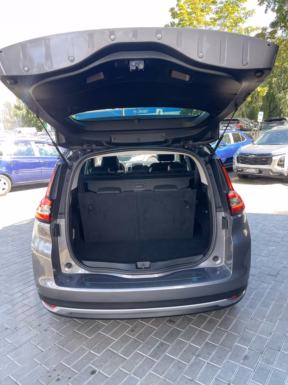 Renault Grand Scenic фото 19