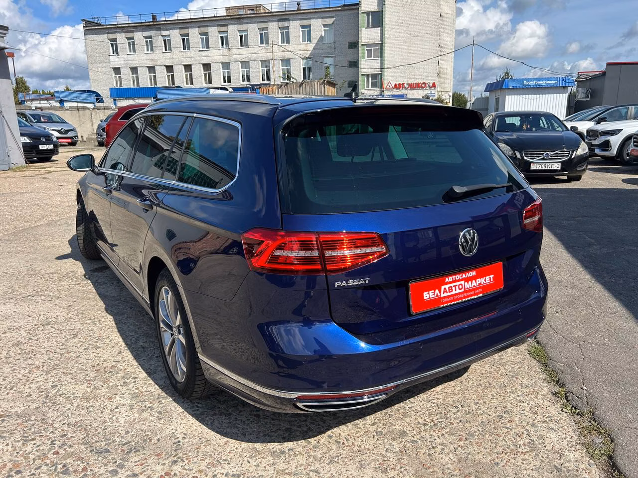 Volkswagen Passat фото 7
