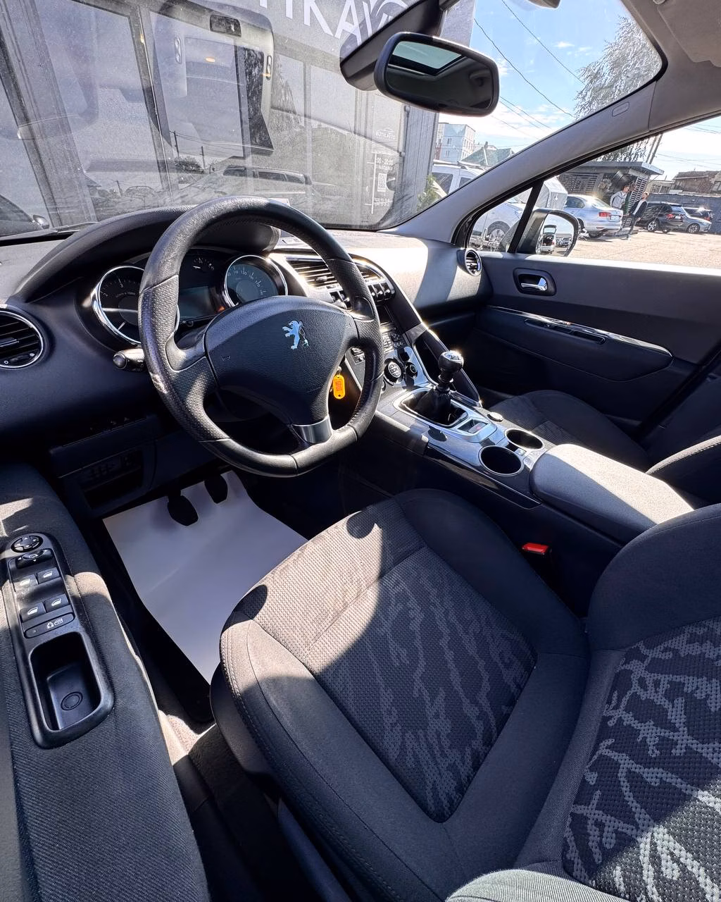 Peugeot 3008 фото 9