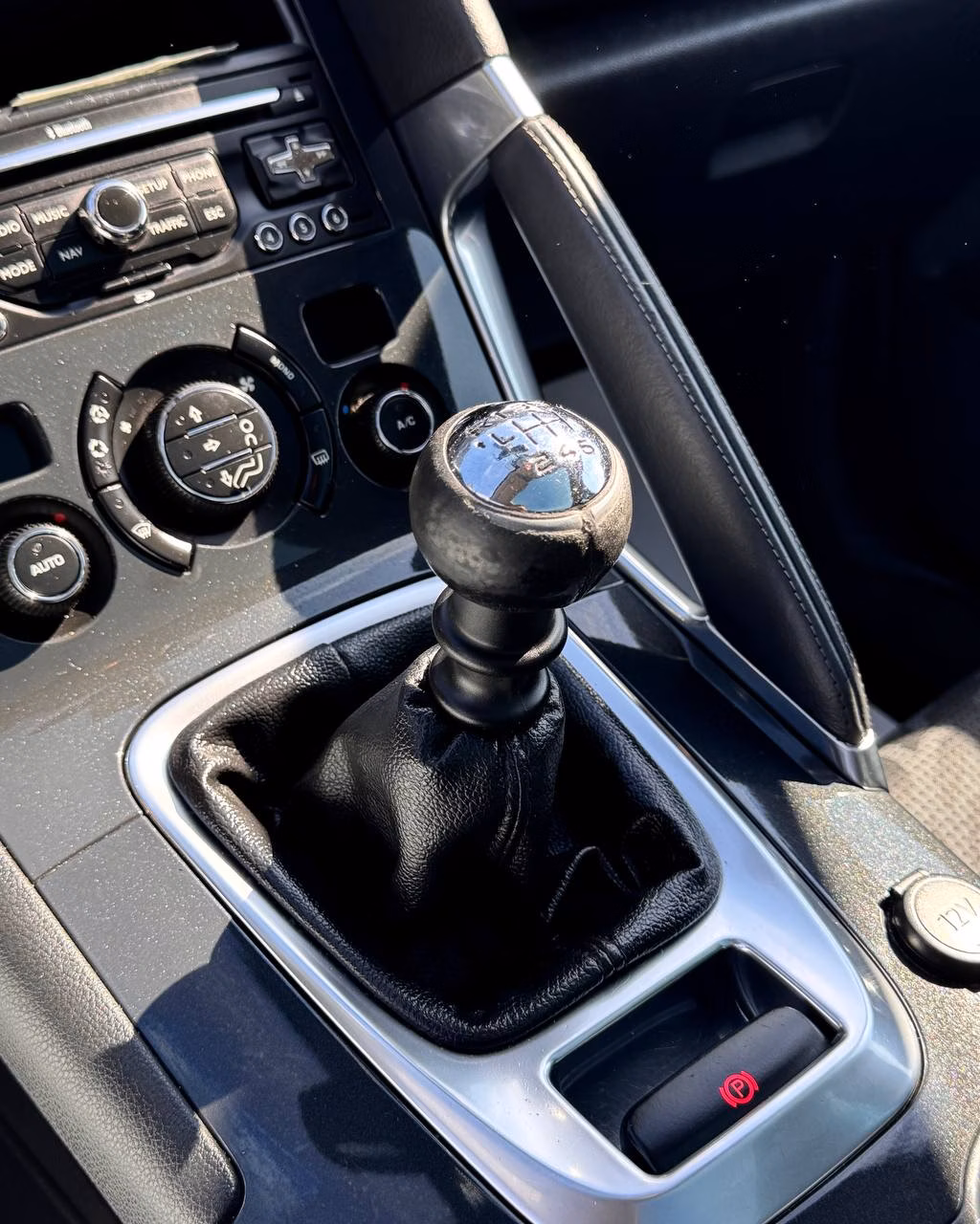 Peugeot 3008 фото 15