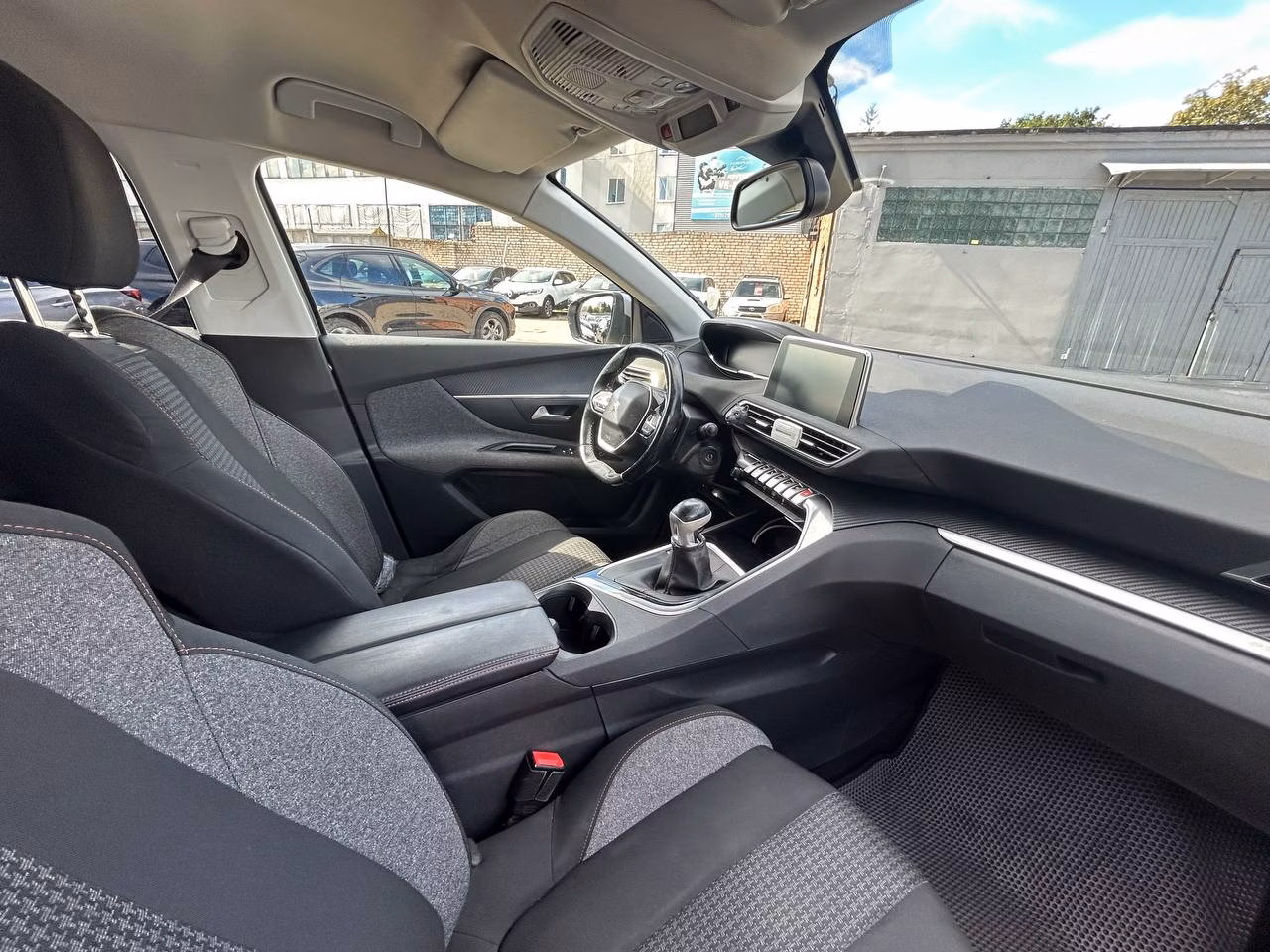 Peugeot 3008 фото 14