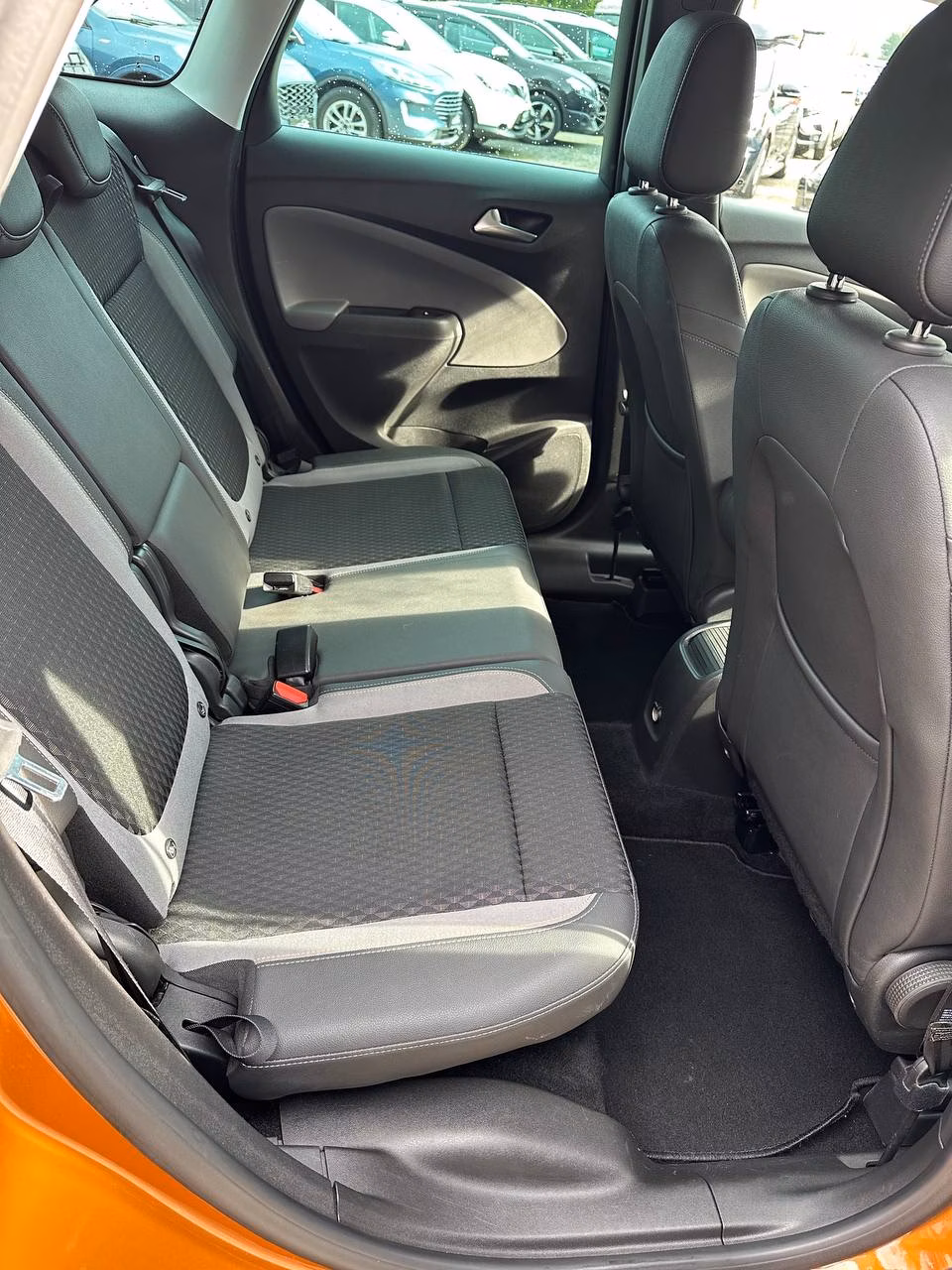 Opel Crossland X фото 11