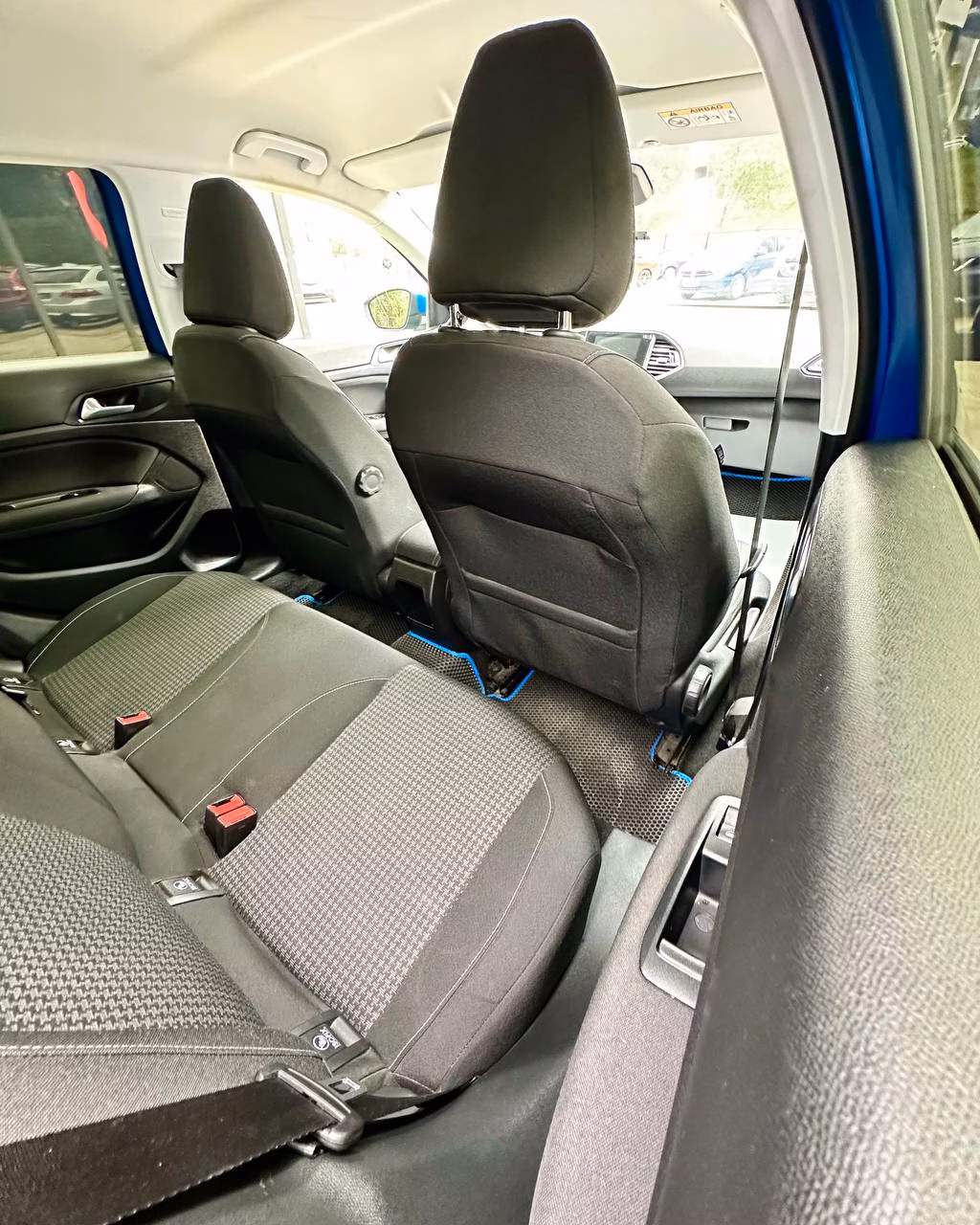 Peugeot 308 фото 8