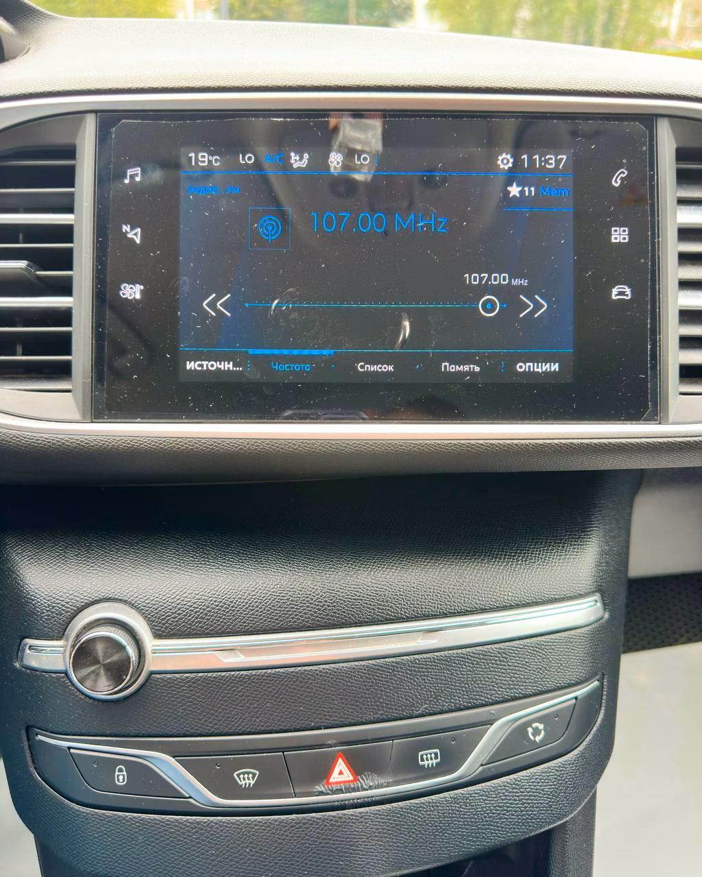 Peugeot 308 фото 11