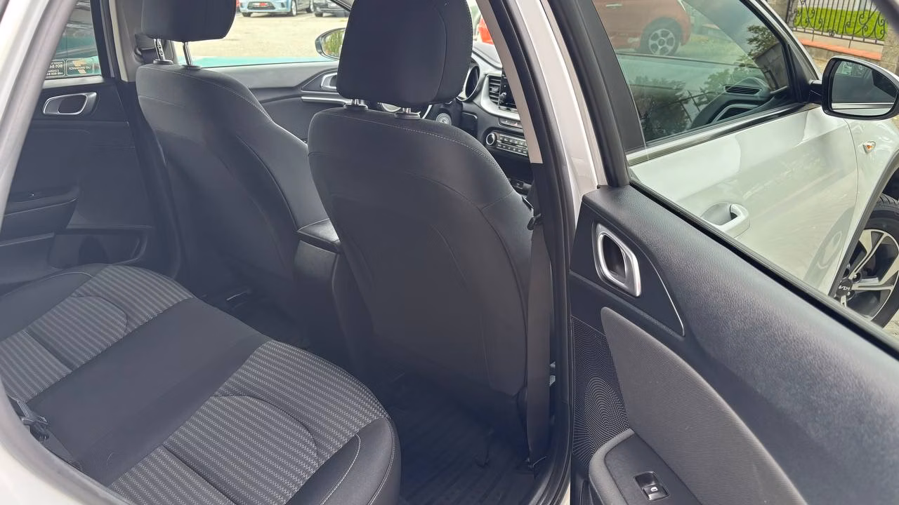 Kia XCeed фото 12