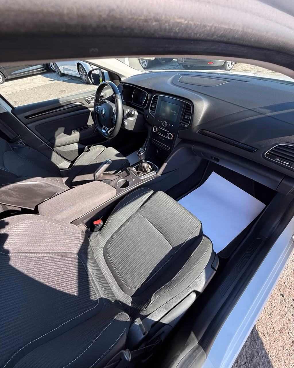 Renault Megane фото 14