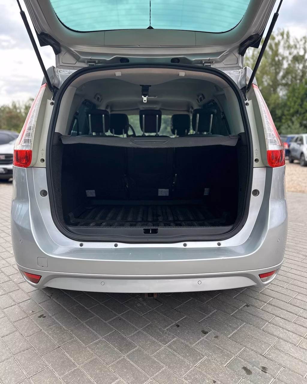 Renault Scenic фото 17
