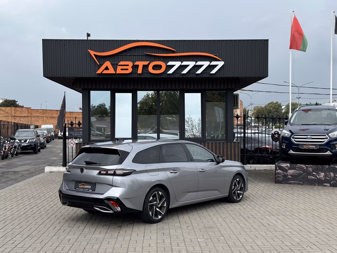 Peugeot 308 фото 2