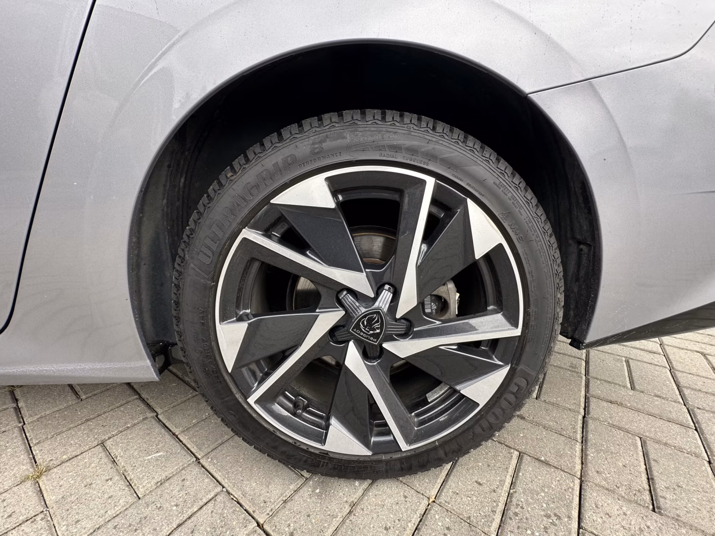 Peugeot 308 фото 8