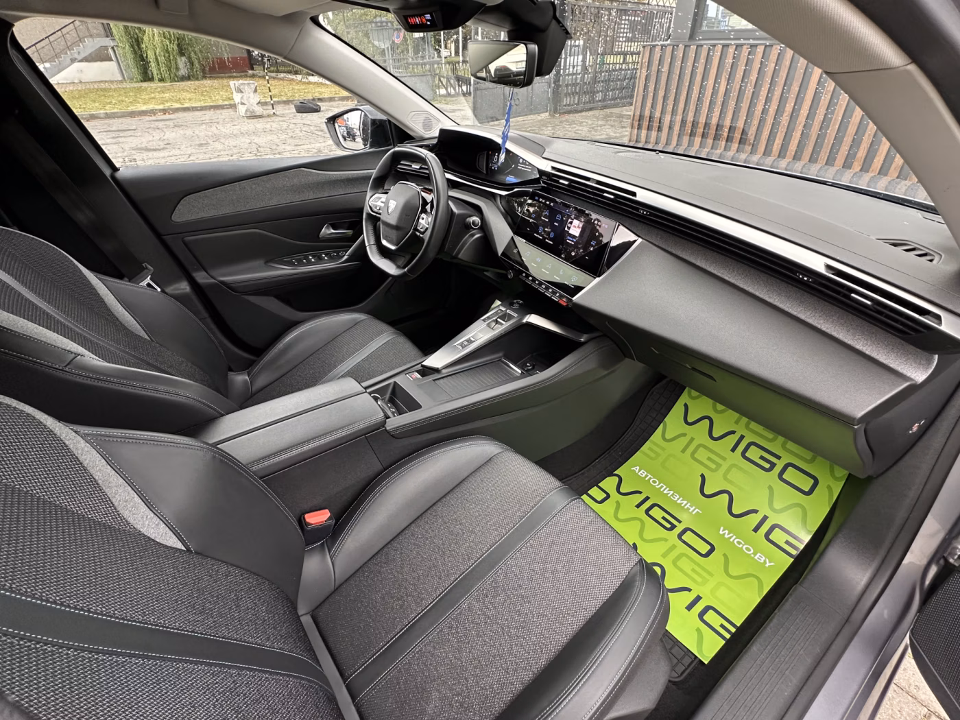 Peugeot 308 фото 12