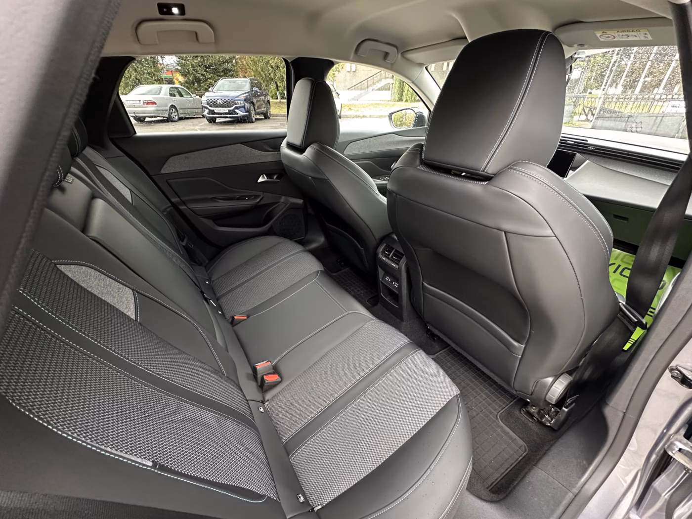 Peugeot 308 фото 15