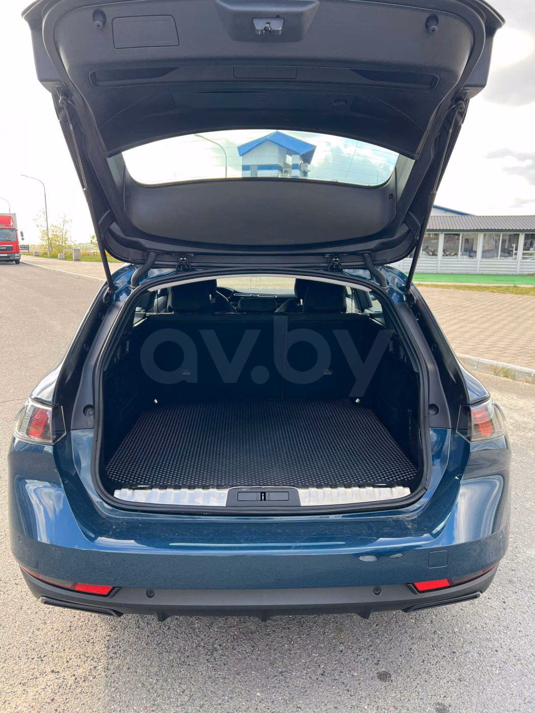 Peugeot 508 фото 6