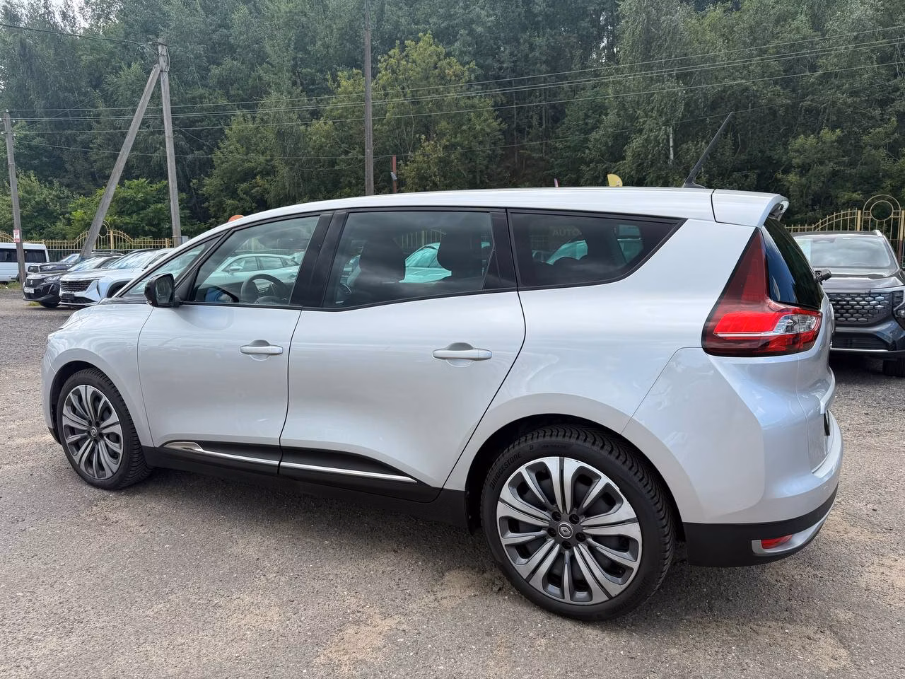 Renault Grand Scenic фото 6