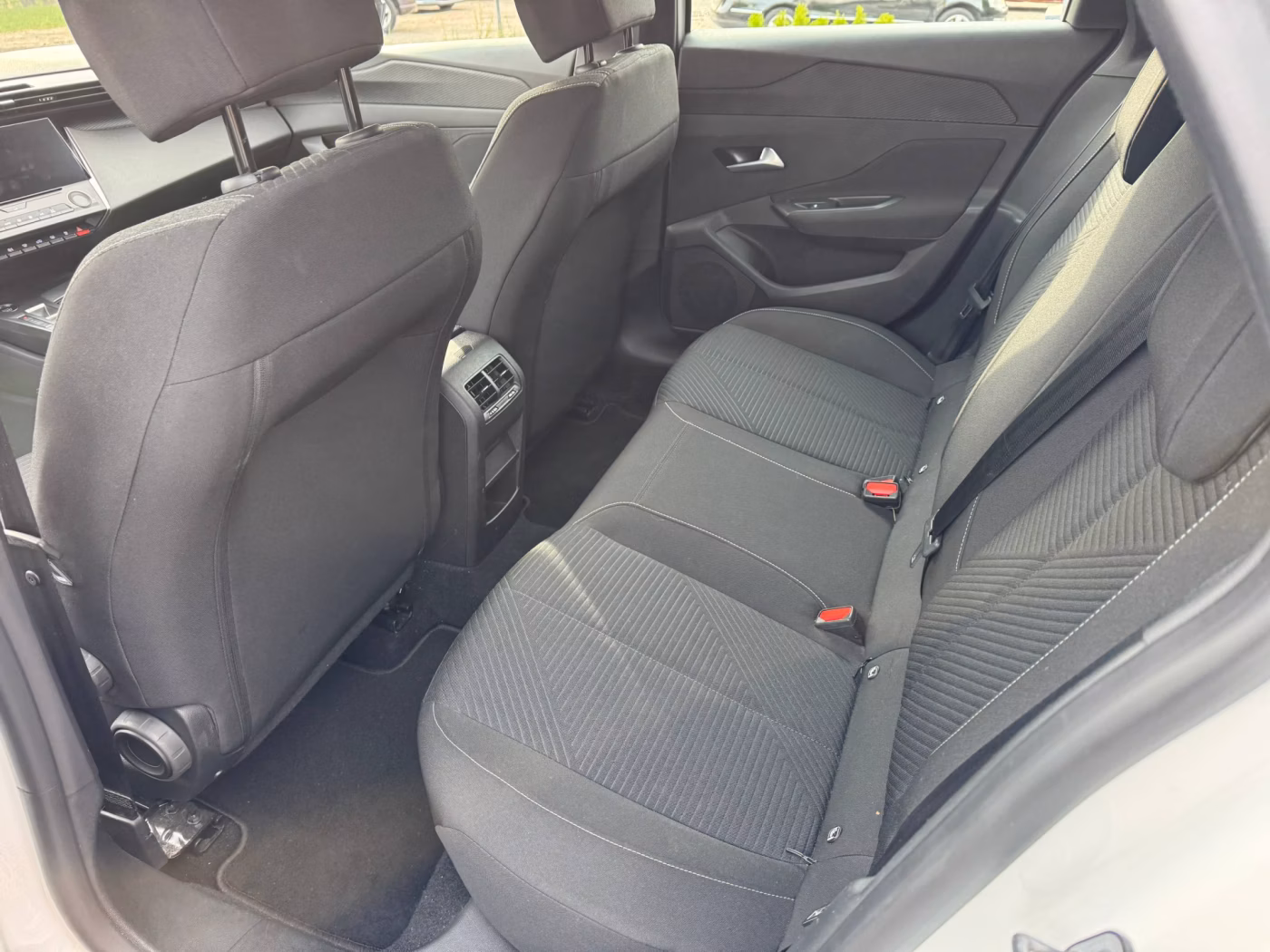 Peugeot 308 фото 13