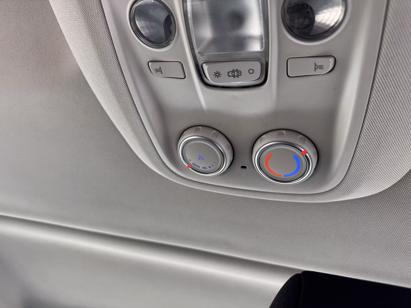 Opel Zafira Life фото 14
