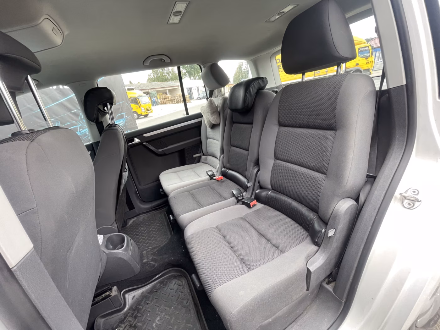 Volkswagen Touran фото 10