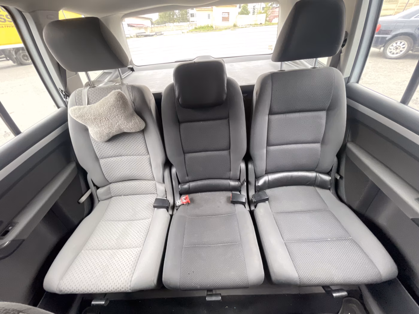 Volkswagen Touran фото 11