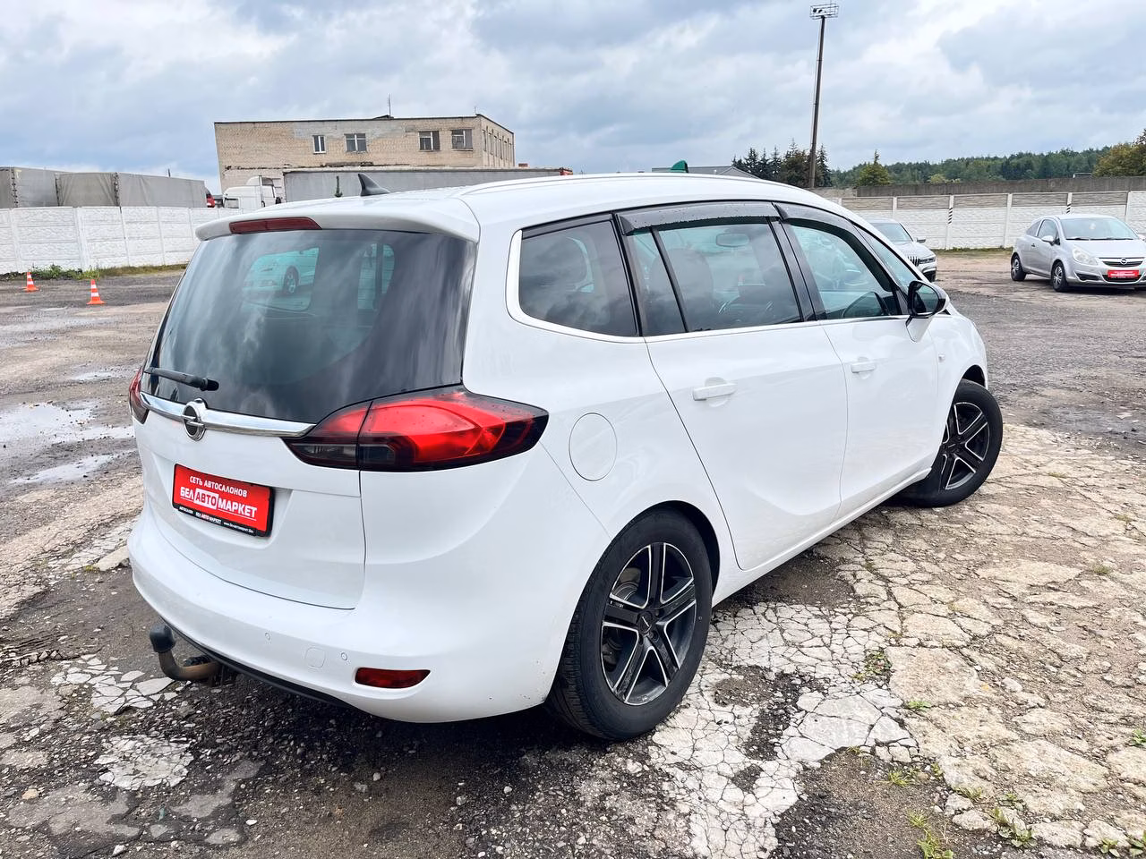 Opel Zafira фото 5