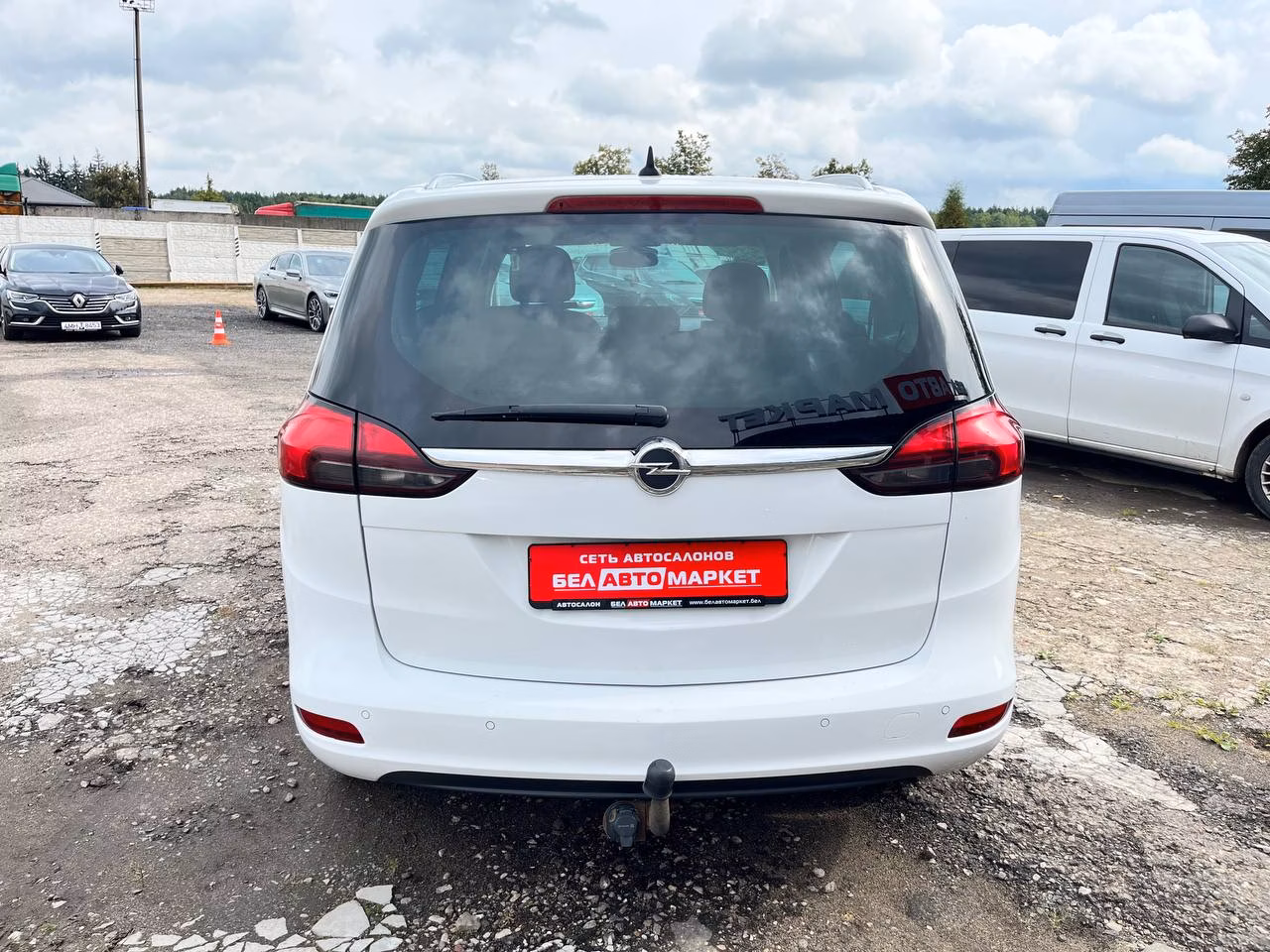 Opel Zafira фото 6