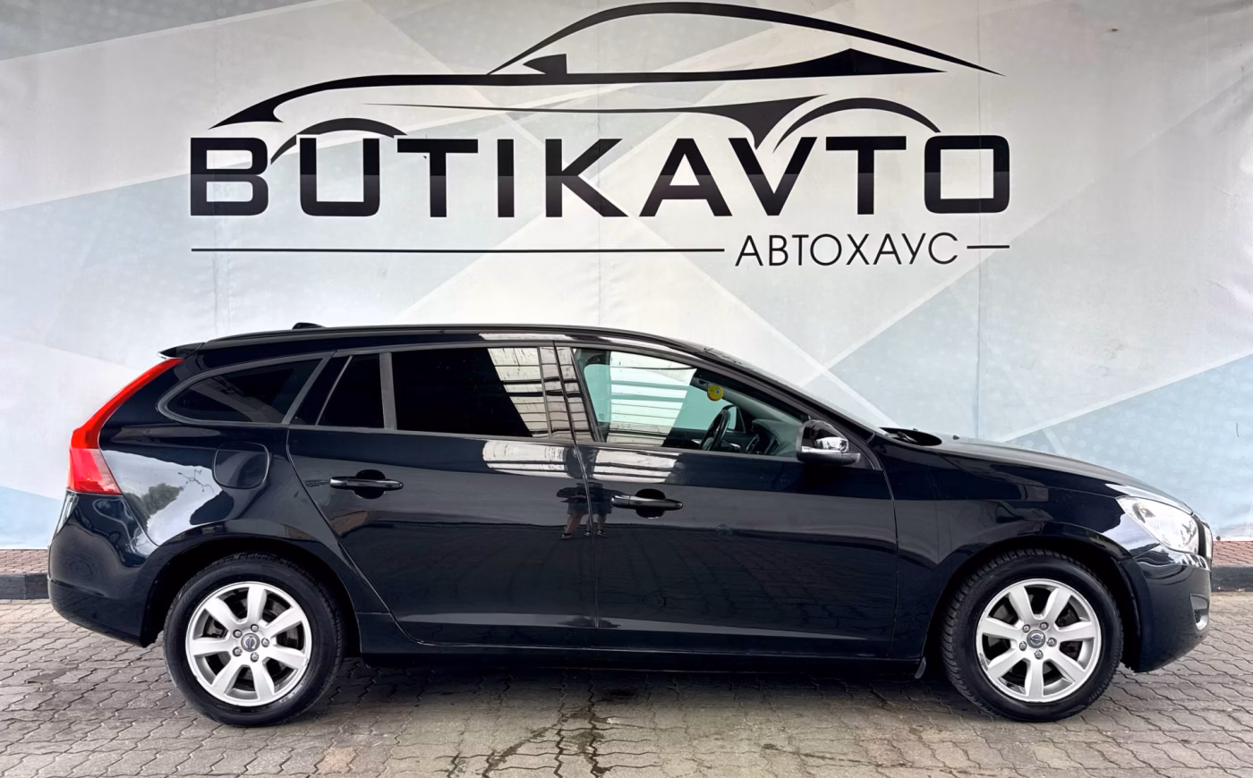 Volvo V60 фото 8